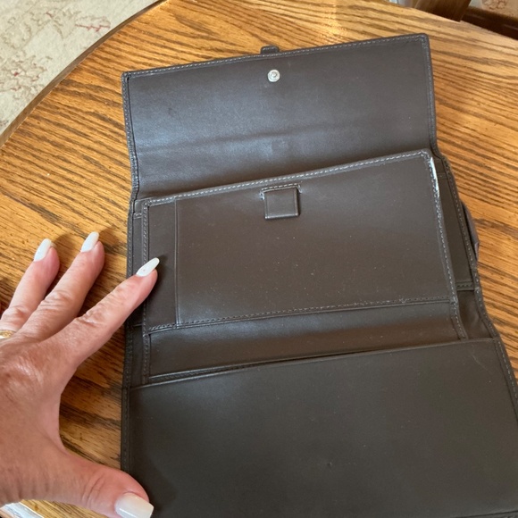 Coach Vintage Leather Trifold Wallet with Checkbook in Brown - Picture 6 of 14